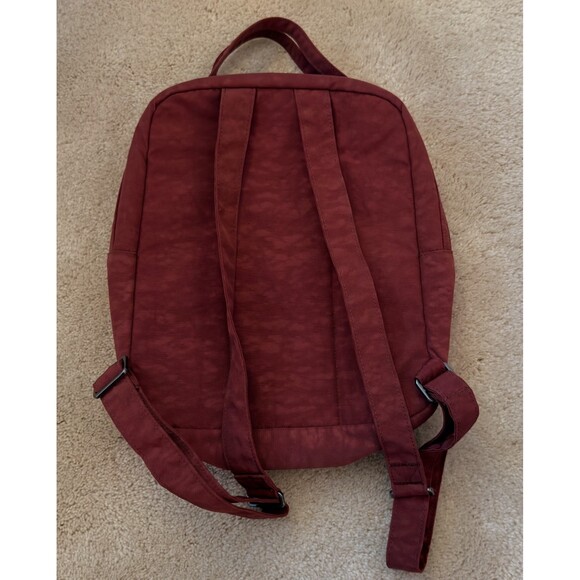 burgandy herschel backpack Classic The Herschel Classic Backpack features an adjustable shoulder strap for a comfortable fit Herschel Supply Co. Burgundy Backpack